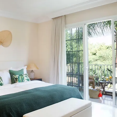 Esplendida 阿德耶