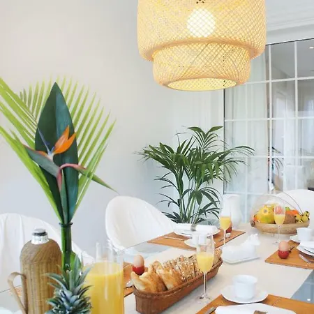 Esplendida * 阿德耶